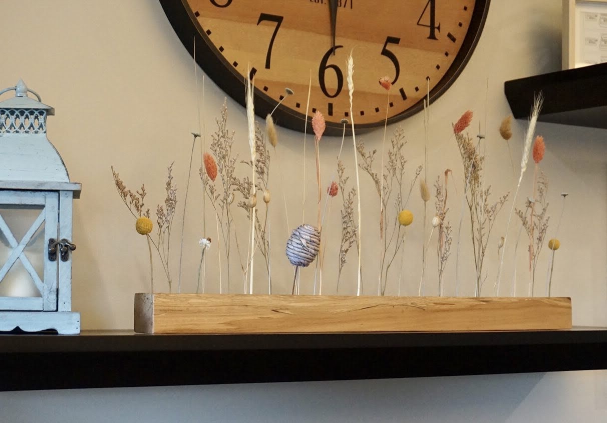 Floral Beam - Includes a variety of dried flowers